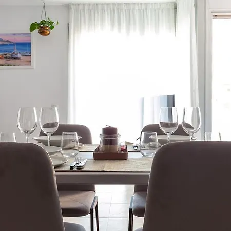 Nido 110 Tranquilo Disfrutar En Familia Daire Roses