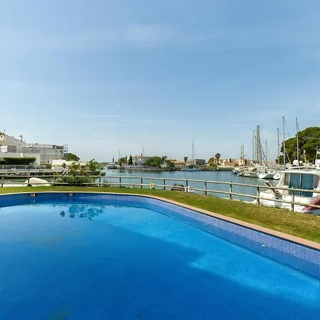 Nido 110 Tranquilo Disfrutar En Familia Daire Roses
